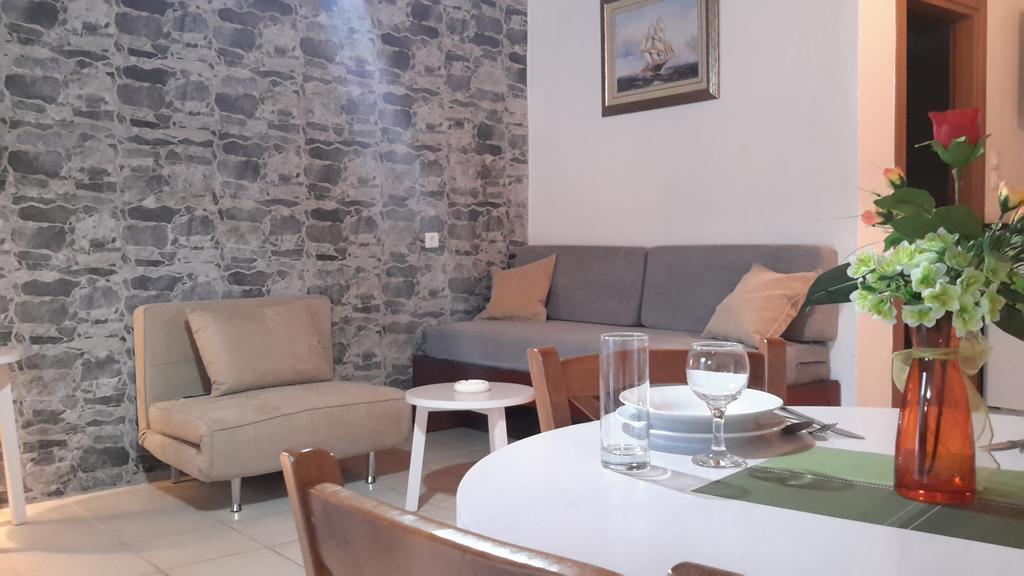 Loutro Holidays מראה חיצוני תמונה