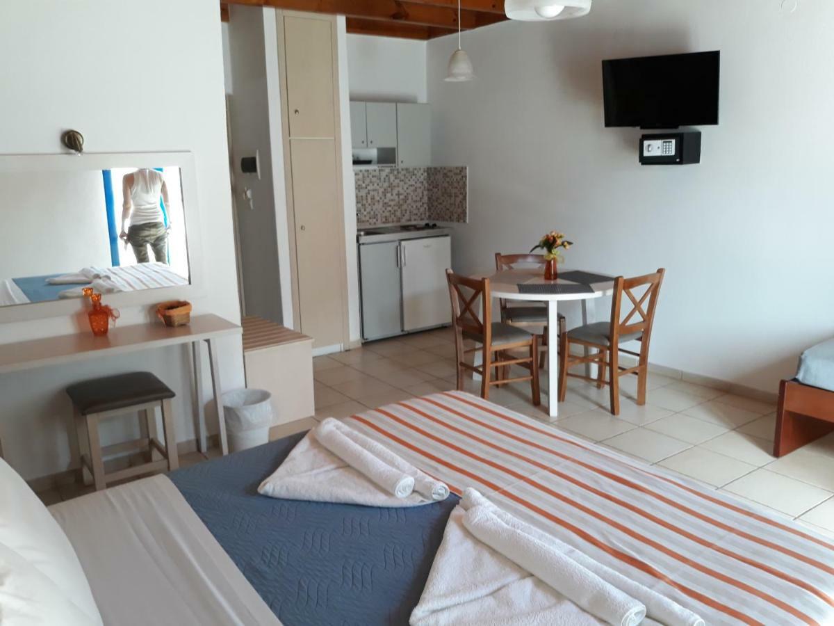Loutro Holidays מראה חיצוני תמונה